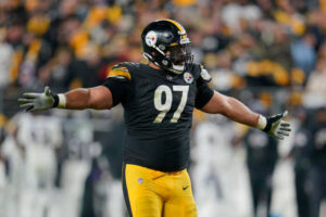 3-Times All-Pro with 80.5 Career Sacks Threatens to Dump Pittsburgh Steelers to biggest NFL Rival Team