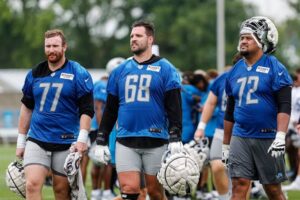 Detroit Lions' offensive line is in a class by itself, according to offensive line specialist
