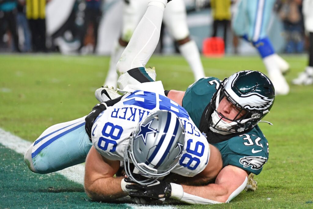 NFL: Dallas Cowboys at Philadelphia Eagles