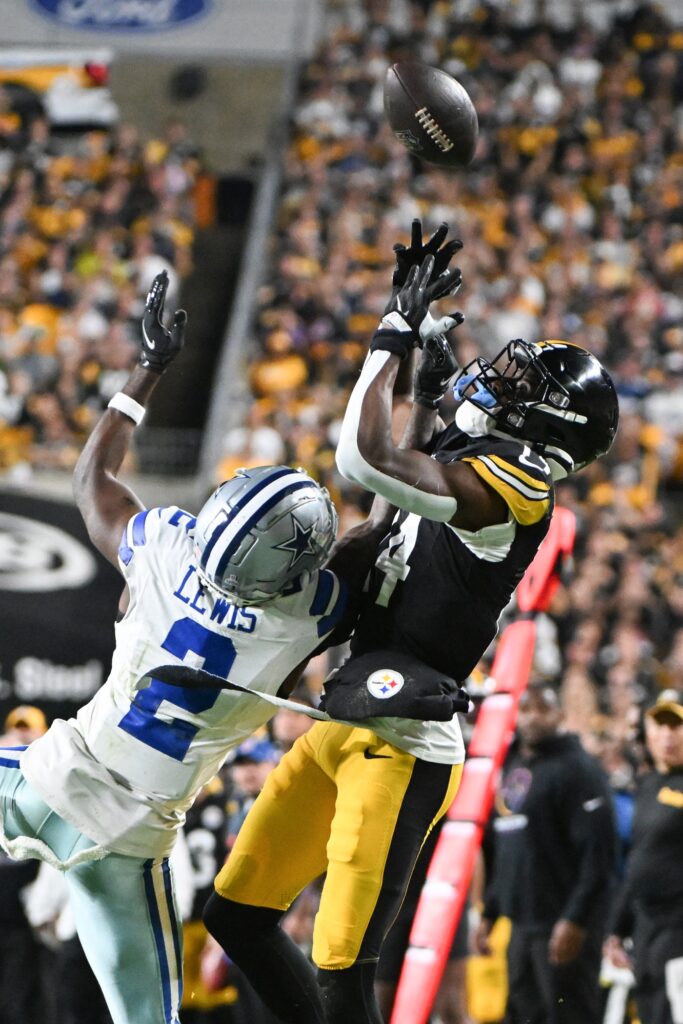 NFL: Dallas Cowboys at Pittsburgh Steelers