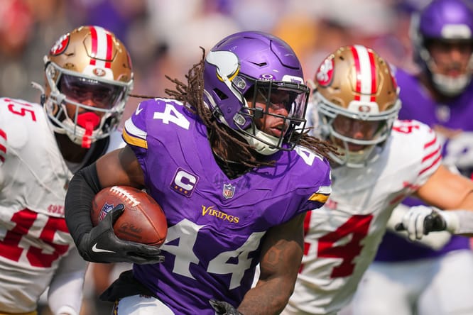 NFL-San-Francisco-49ers-at-Minnesota-Vikings-24243806