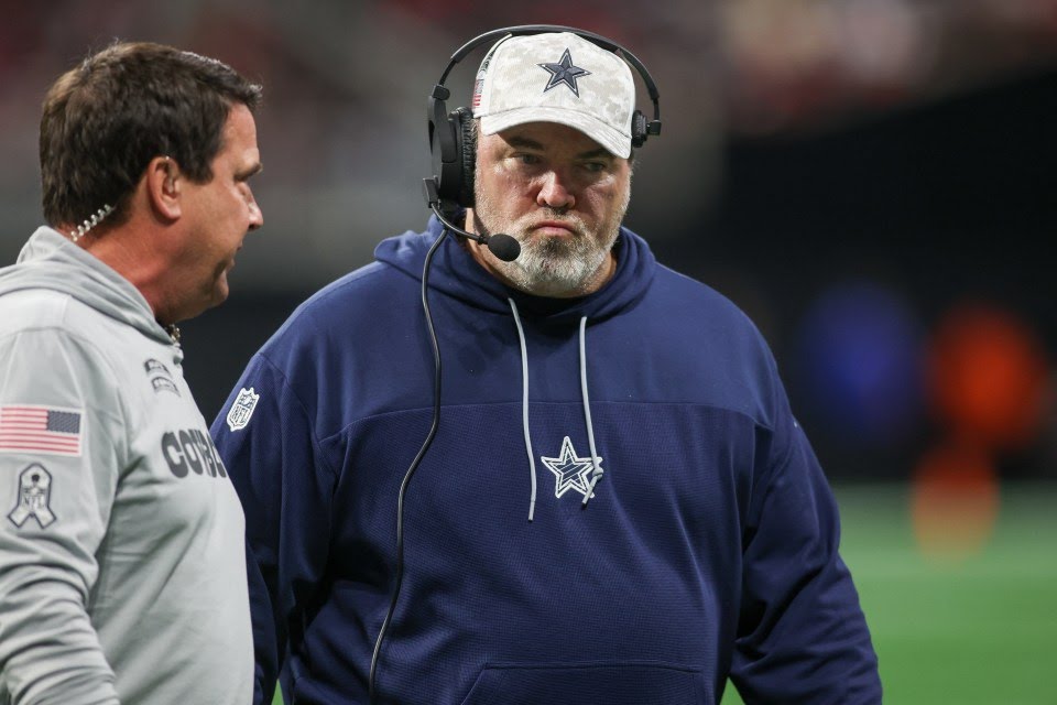 dallas-cowboys-head-coach-mike-946340185_725a53