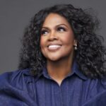 8fad4fb6-48d4-432c-9e9b-59a2ea470327_RETINA_PORTRAIT_3_2