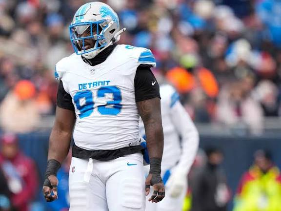 images - 2025-12-01T220825.194