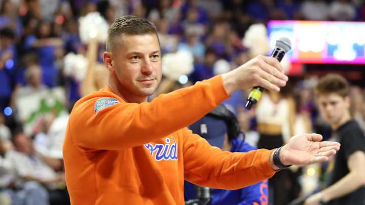 images_ImagnImages_mmsport_all_gators_01kfy2vdbh0hq9m50k14