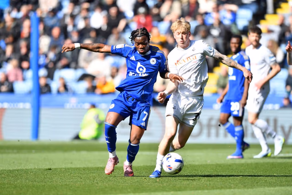 1_Abdul-Fatawu-Leicester-City-with-Melker-Widell-of-Swansea-City