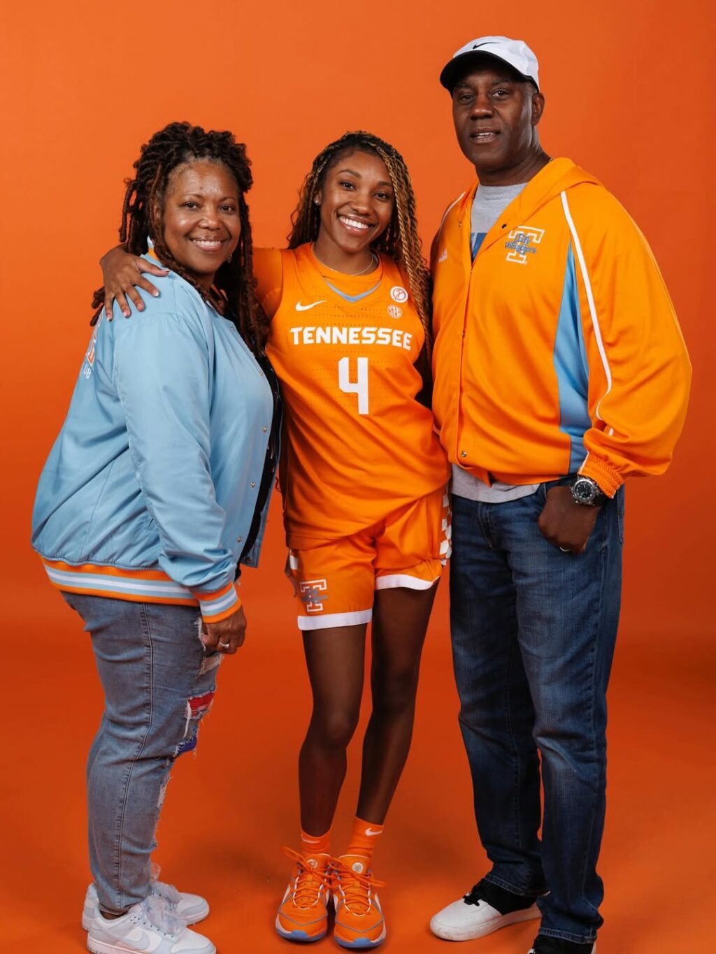 Last go round’ 😊🍊 #committed