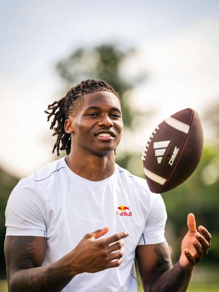 jeremiah-jj-smith-football-portrait