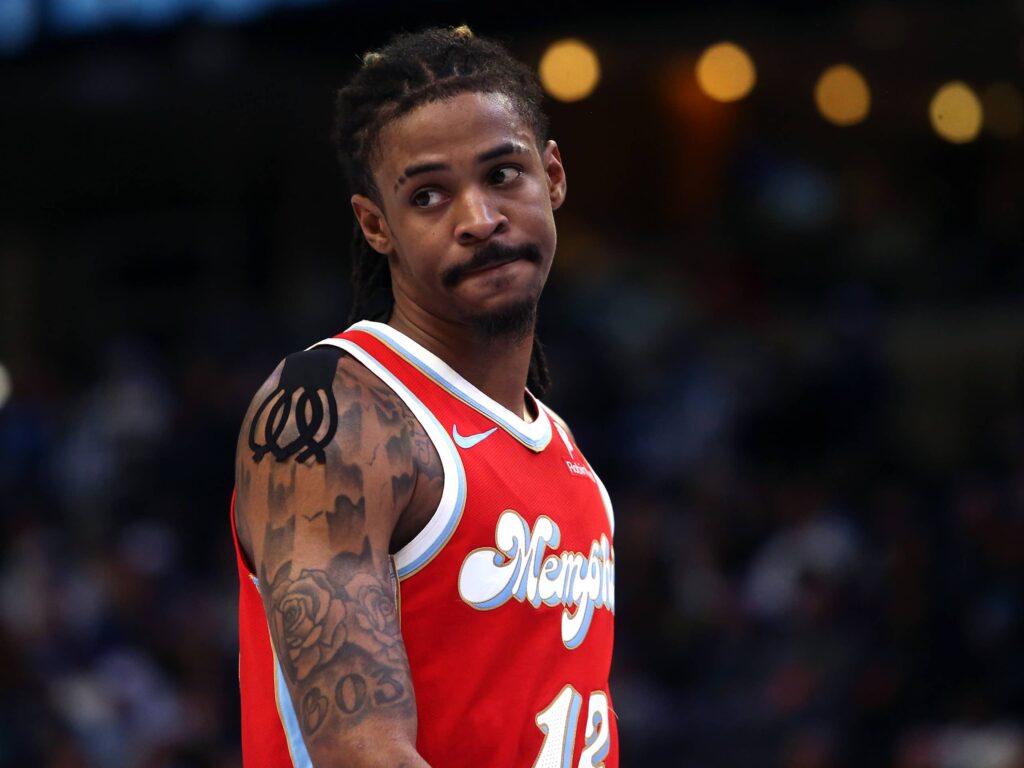 trade-idea-has-rockets-acquiring-ja-morant-from-grizzlies-to-address-backcourt-need