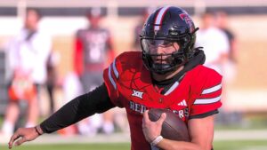 brendan-sorsby-runs-ball-during-texas-tech