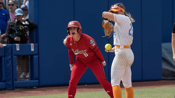images_ImagnImages_production_softball_on_si_01ksxqsy85w7s2wbtp88